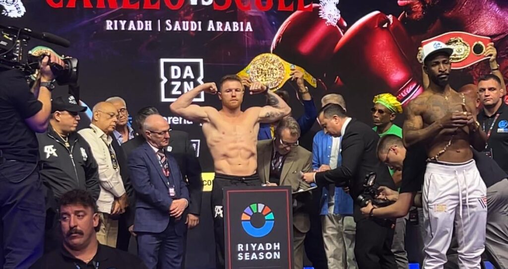 Saúl “Canelo” Álvarez