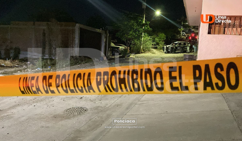 Cinta amarilla de la policía delimita el lugar del crimen