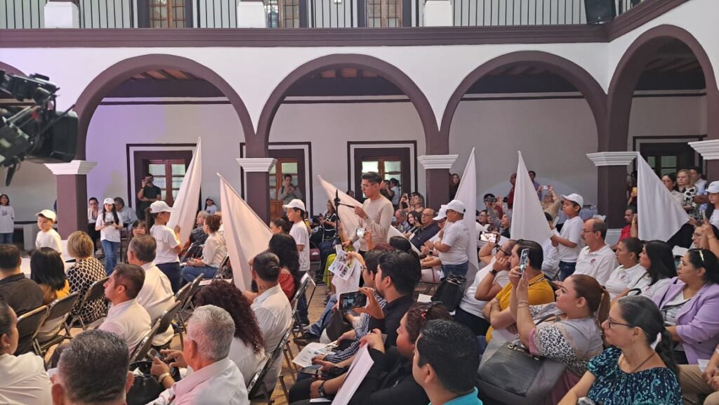 Niños en Informe de Paz Mayo 2025