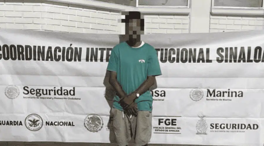 Marina detiene a narcomenudista.