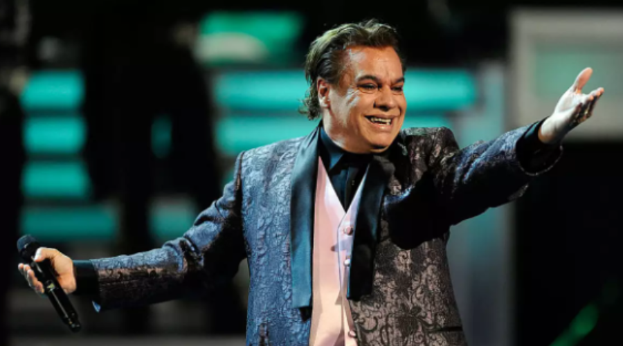 Juan Gabriel.