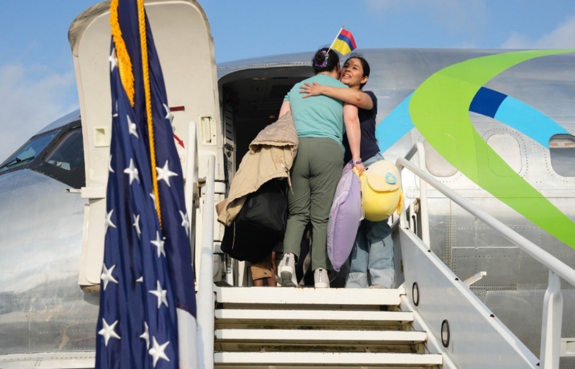 primer vuelo de autodeportación voluntaria desde Houston