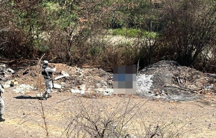 A balazos asesinan a dos hombres junto al río en la Isla Musala en Culiacán