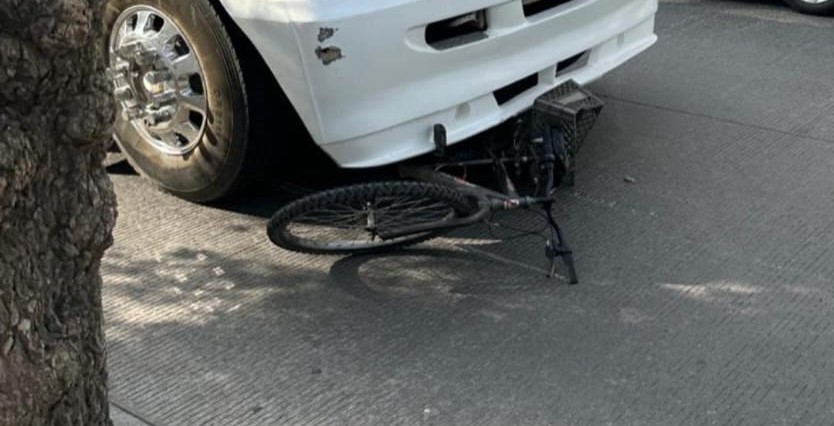 Bicicleta en la que viajaba el adulto mayor.