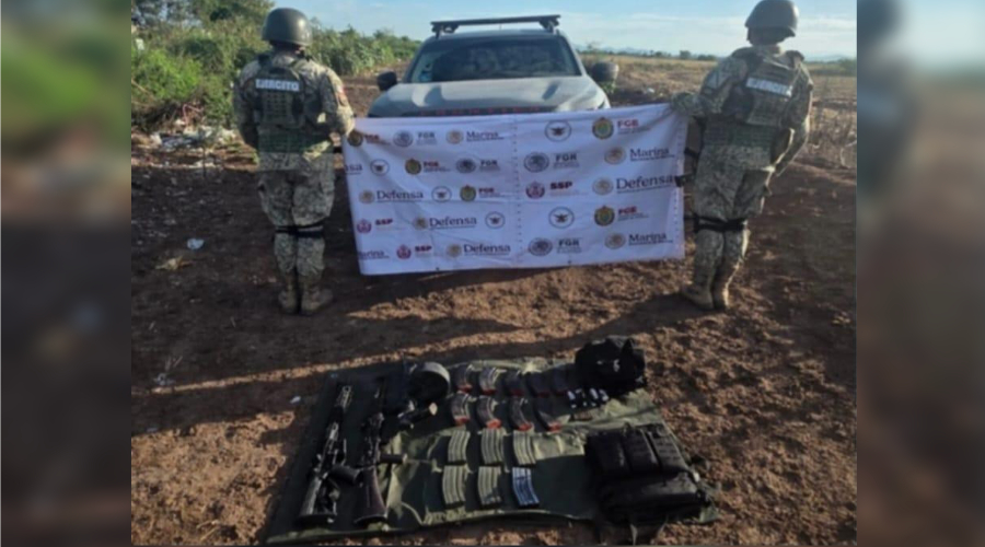 Aseguramiento de vehículo y armamento en Navolato.