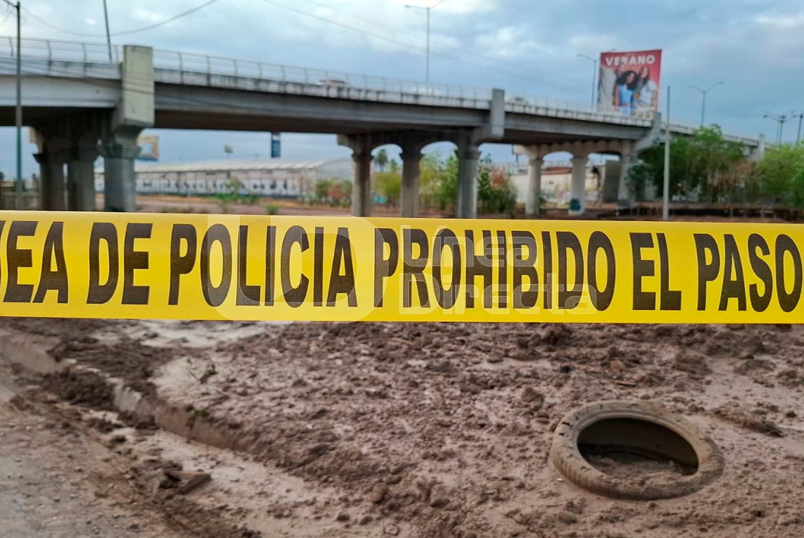 Zona acordonada en donde fue encontrado el hombre asesinado.