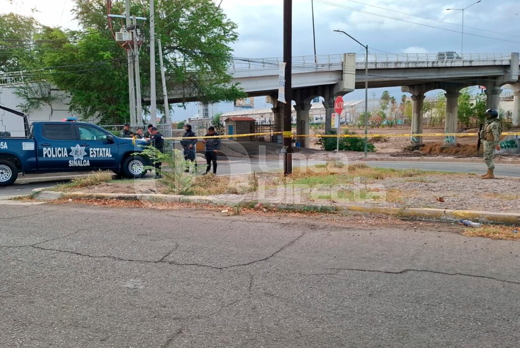 Policía Estatal Preventiva en el lugar del hallazgo.