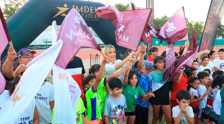 Banderazo de inicio obra techumbre