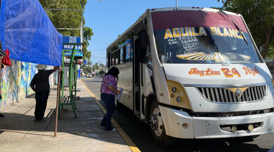 Parada de camión en la ciudad de Guasave