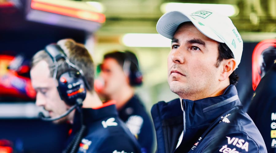 “Sé que están muy arrepentidos”: “Checo” Pérez sobre Red Bull