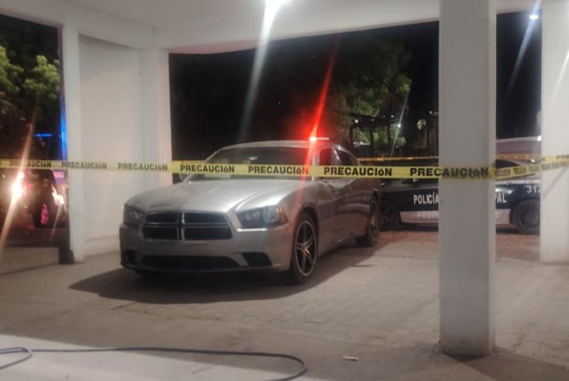 Vehículo en el que falleció el hombre golpeado.