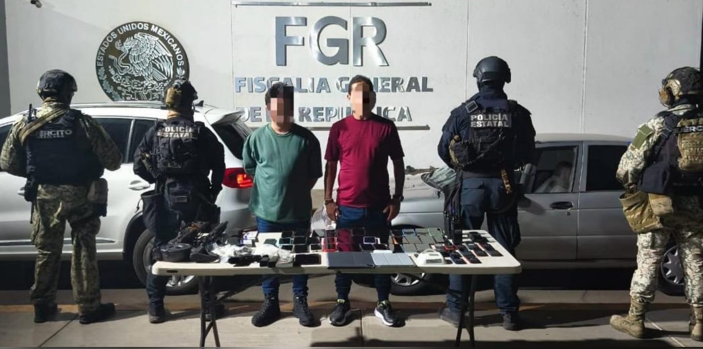 Detenidos en el fraccionamiento Altuz Residencial al norte de Culiacán.