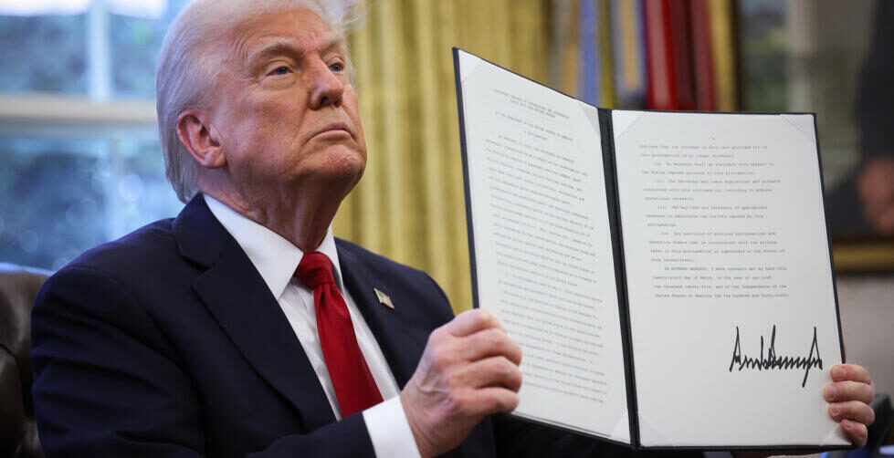 Trump oficializa alza de aranceles al acero y aluminio al 50 %; entran en vigor este 4 de junio