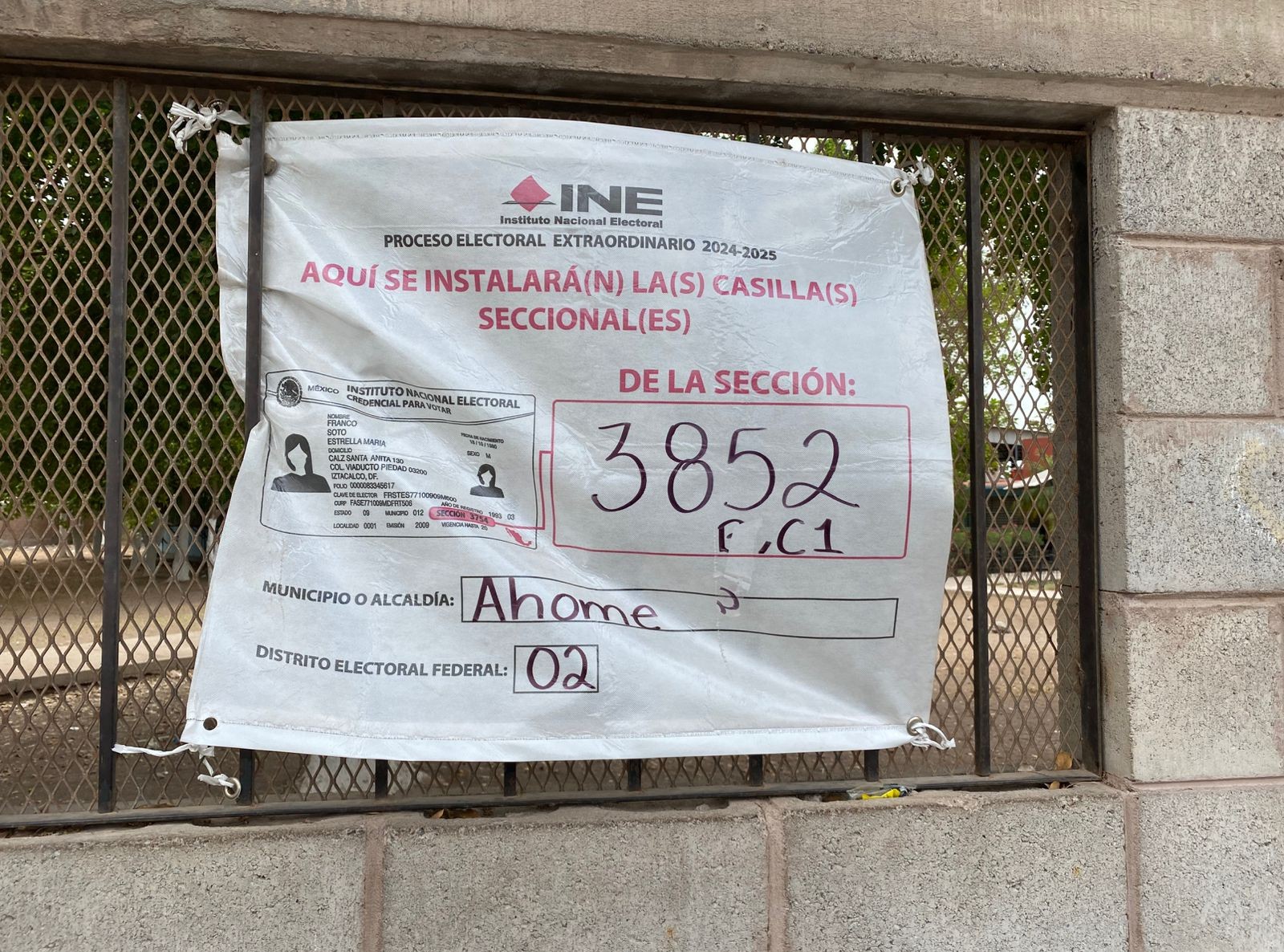 Casillas de la sección 3852 en el fraccionamiento Los Cedros, en Los Mochis.