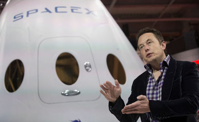 Elon Musk amenaza con desmantelar cápsula clave para la NASA tras disputa con Trump