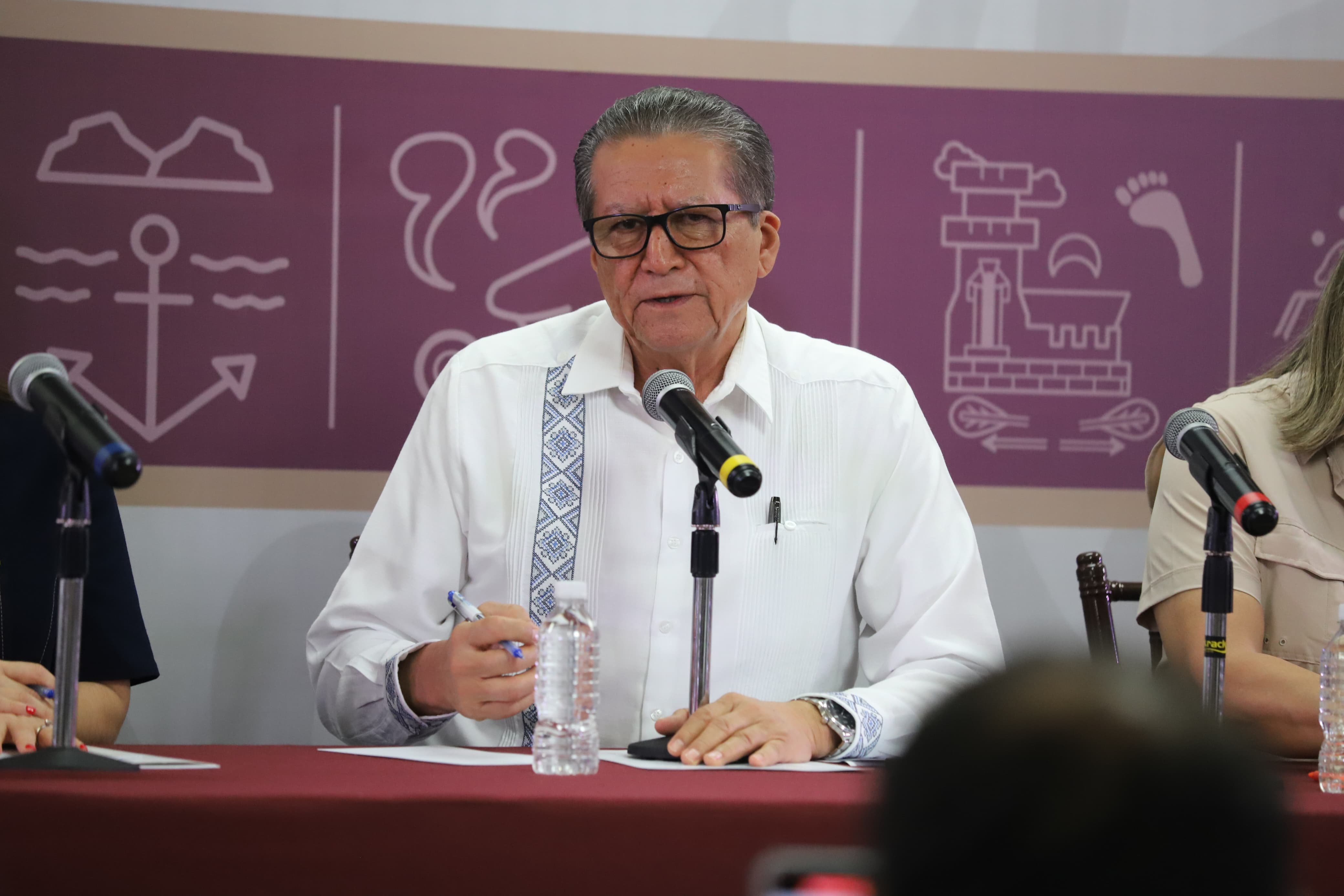Feliciano Castro Meléndrez, secretario General de Gobierno.