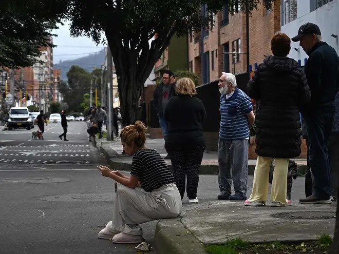 Fuerte sismo de 6.5 grados estremece Bogotá y otras ciudades colombianas