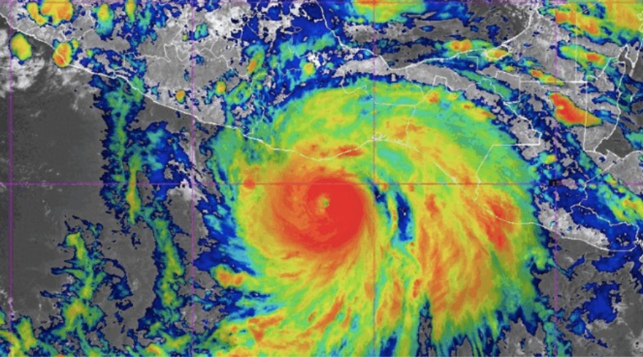 Imagen de satélite del huracán Erick