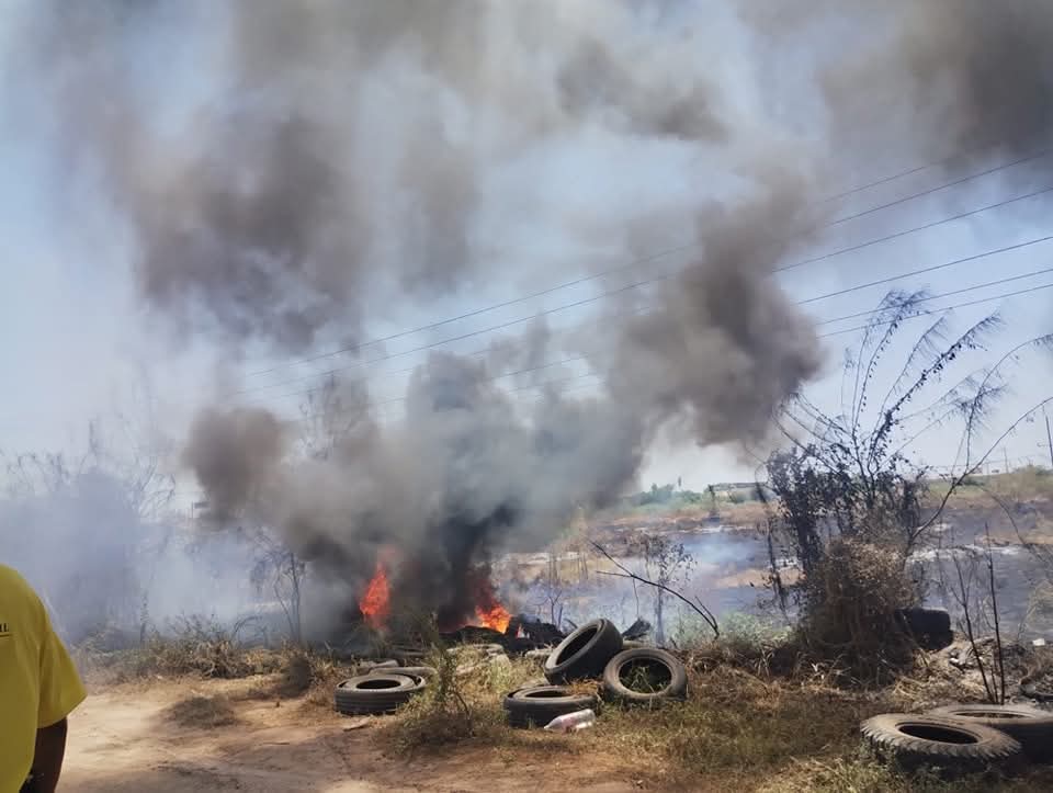 Bomberos de Guasave suman tres días luchando contra incendio