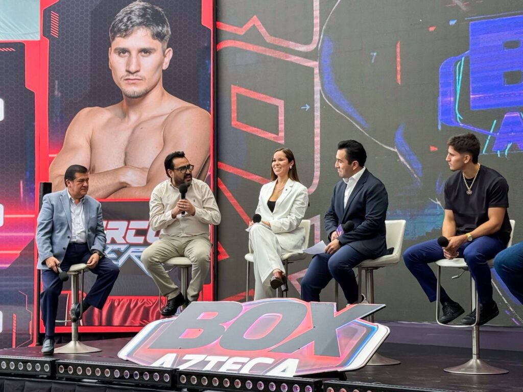 Juan de Dios Gámez en la presentación de la pelea de Marco Verde