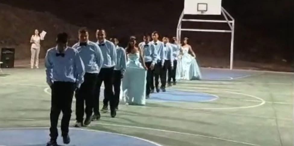 La Tuna de Abajo celebra su primera generación de egresados de telesecundaria