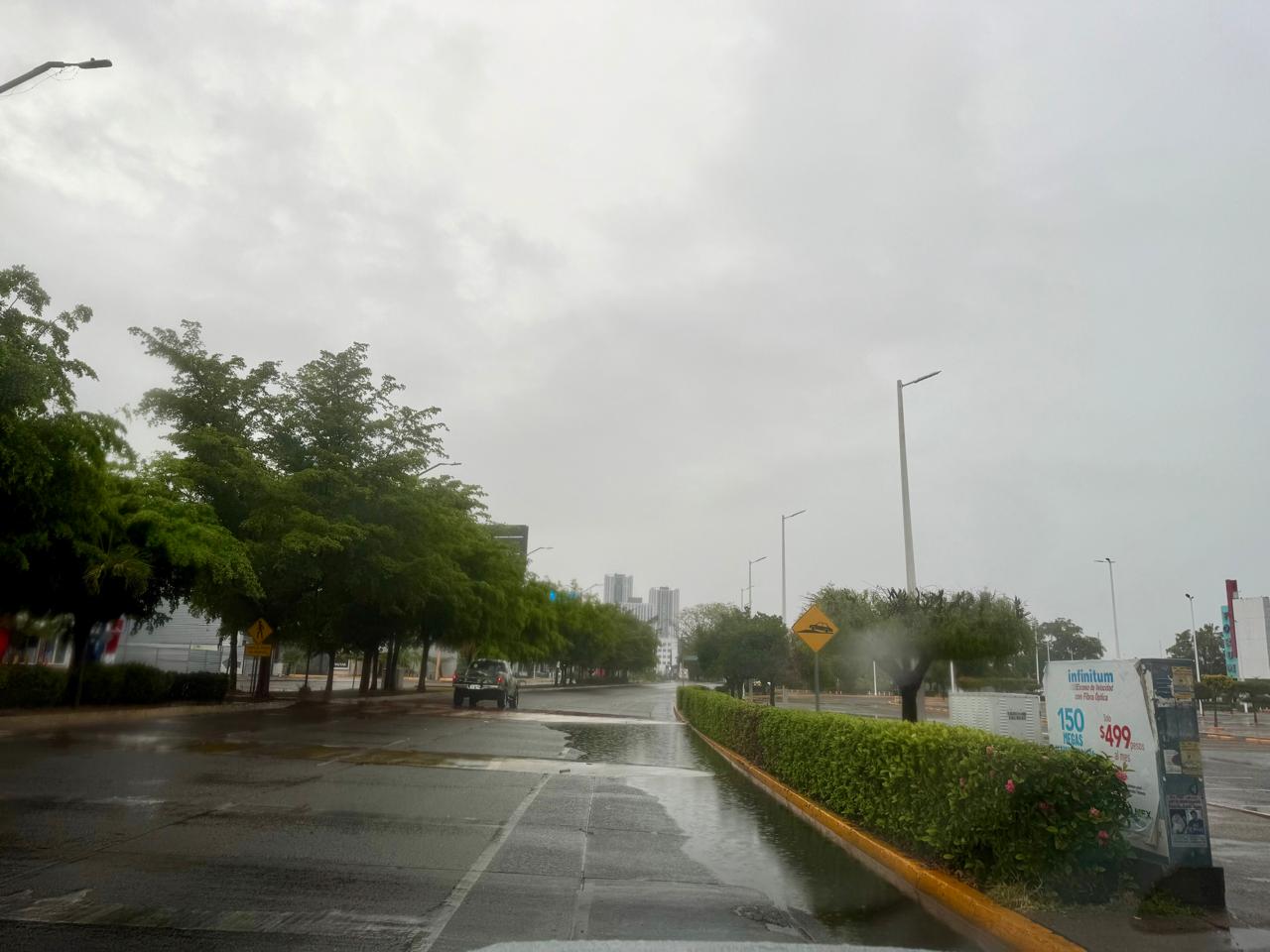 Día lluvioso en Culiacán.