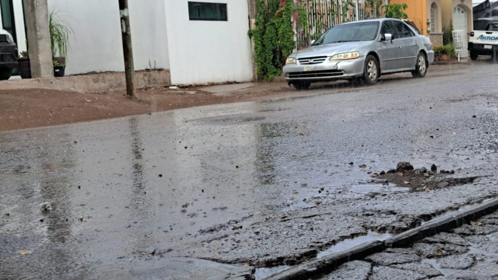 Llovizna mañanera en Guamúchil.