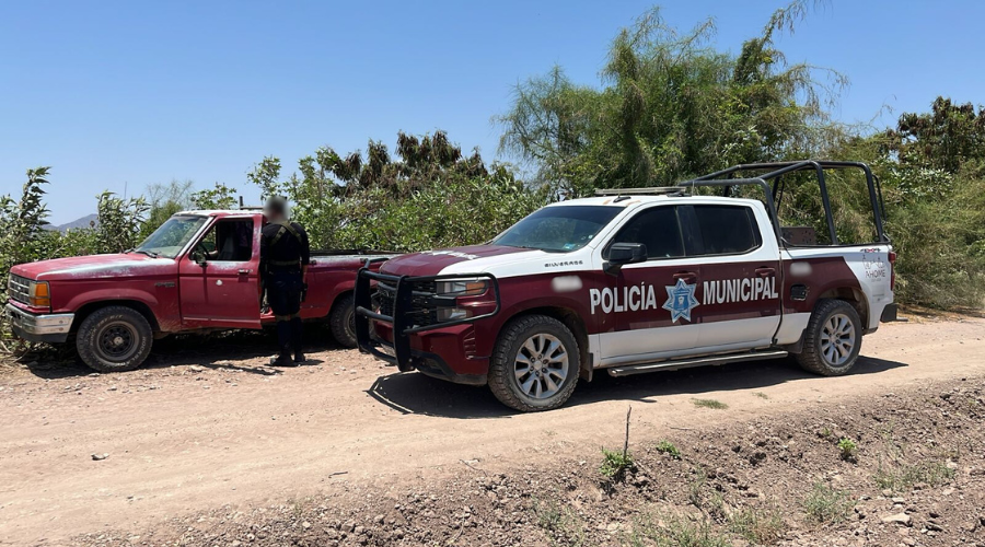 Policía Municipal de Ahome localiza vehículo con reporte de robo