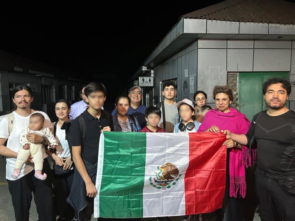 México evacúa a 136 ciudadanos de Medio Oriente ante escalada del conflicto entre Israel e Irán