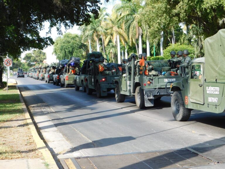 Llegada de militares.