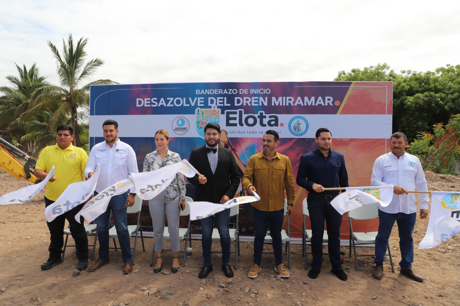 Inicia el desazolve del dren Miramar en Elota