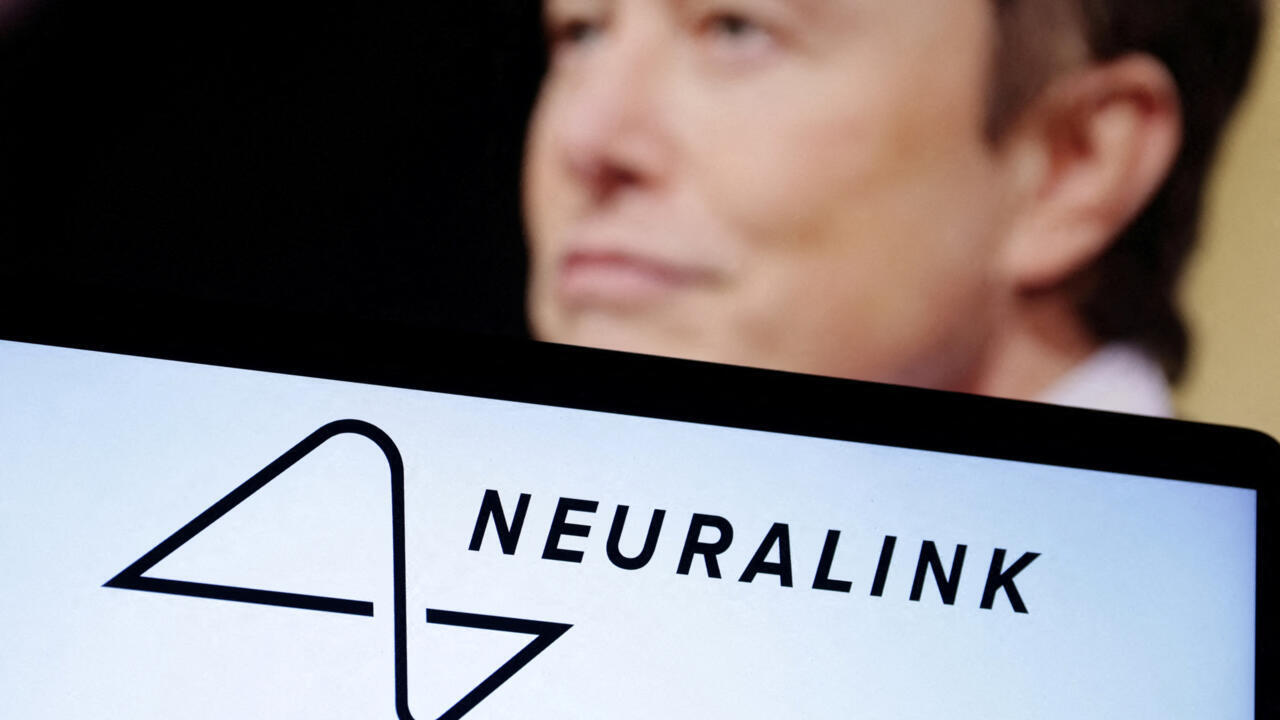 Elon Musk asegura que chips de Neuralink devolverán la visión a personas ciegas en el futuro cercano