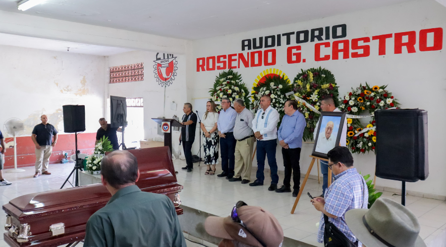 Homenaje póstumo al líder Nicolás García en el edificio de la CTM Los Mochis