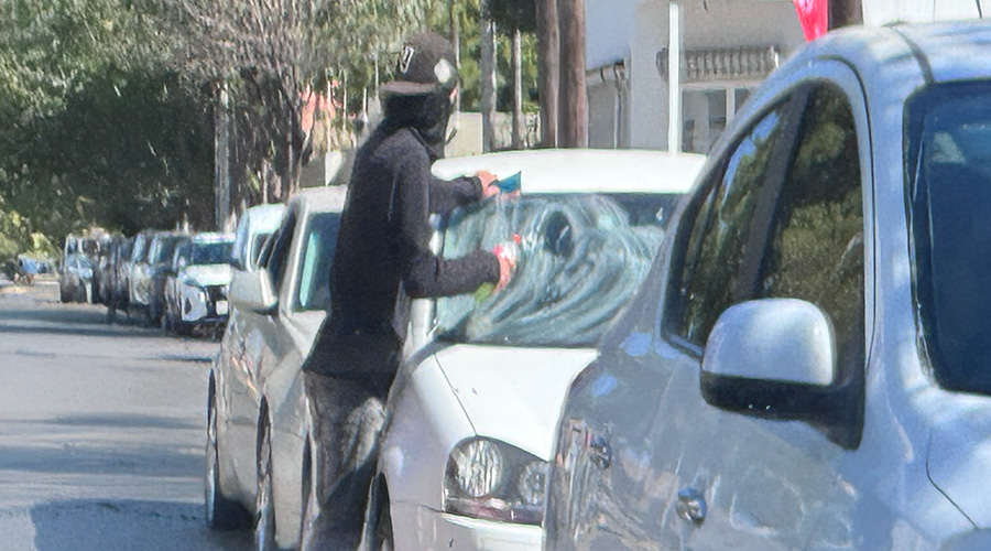 Niño pedigüeño
