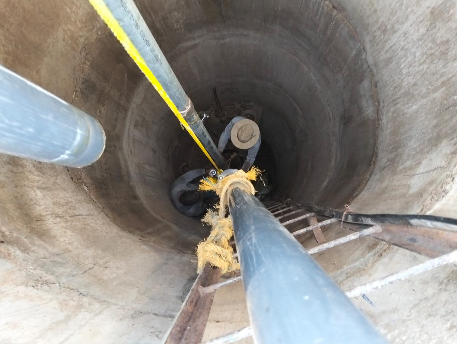 Instalan nuevo equipo de bombeo en el sistema de agua