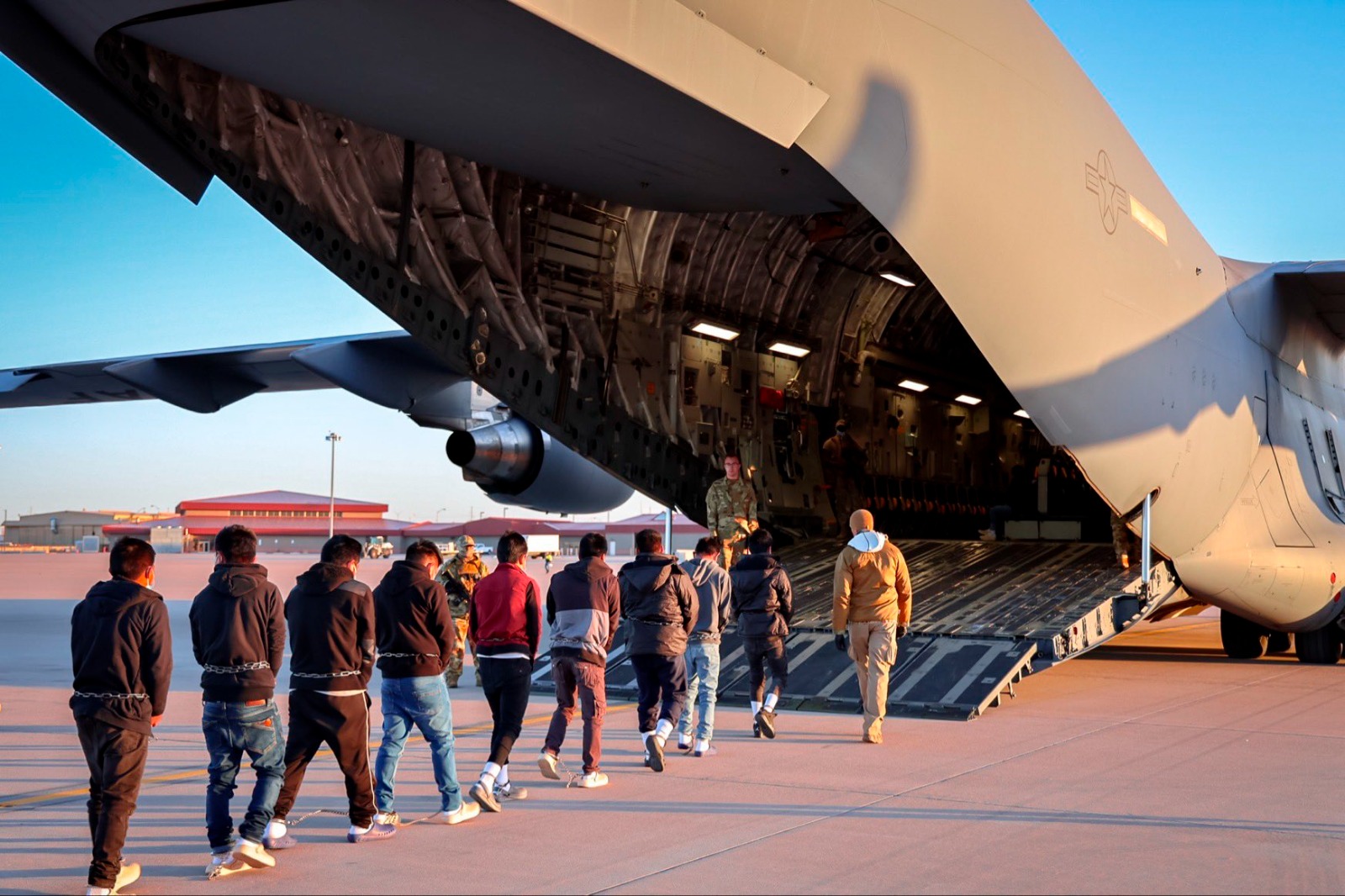 Deportación de migrantes de U