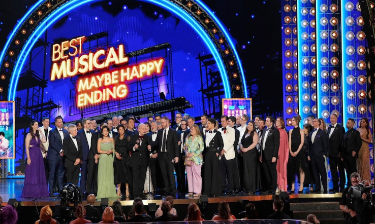 ¿Cómo le fue a Joy Huerta? Conoce a todos los ganadores de los Premios Tony 2025