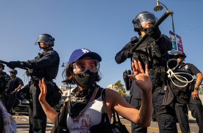 Varias ciudades de Los Ángeles, EU, cancelan celebraciones del 4 de julio tras redadas migratorias