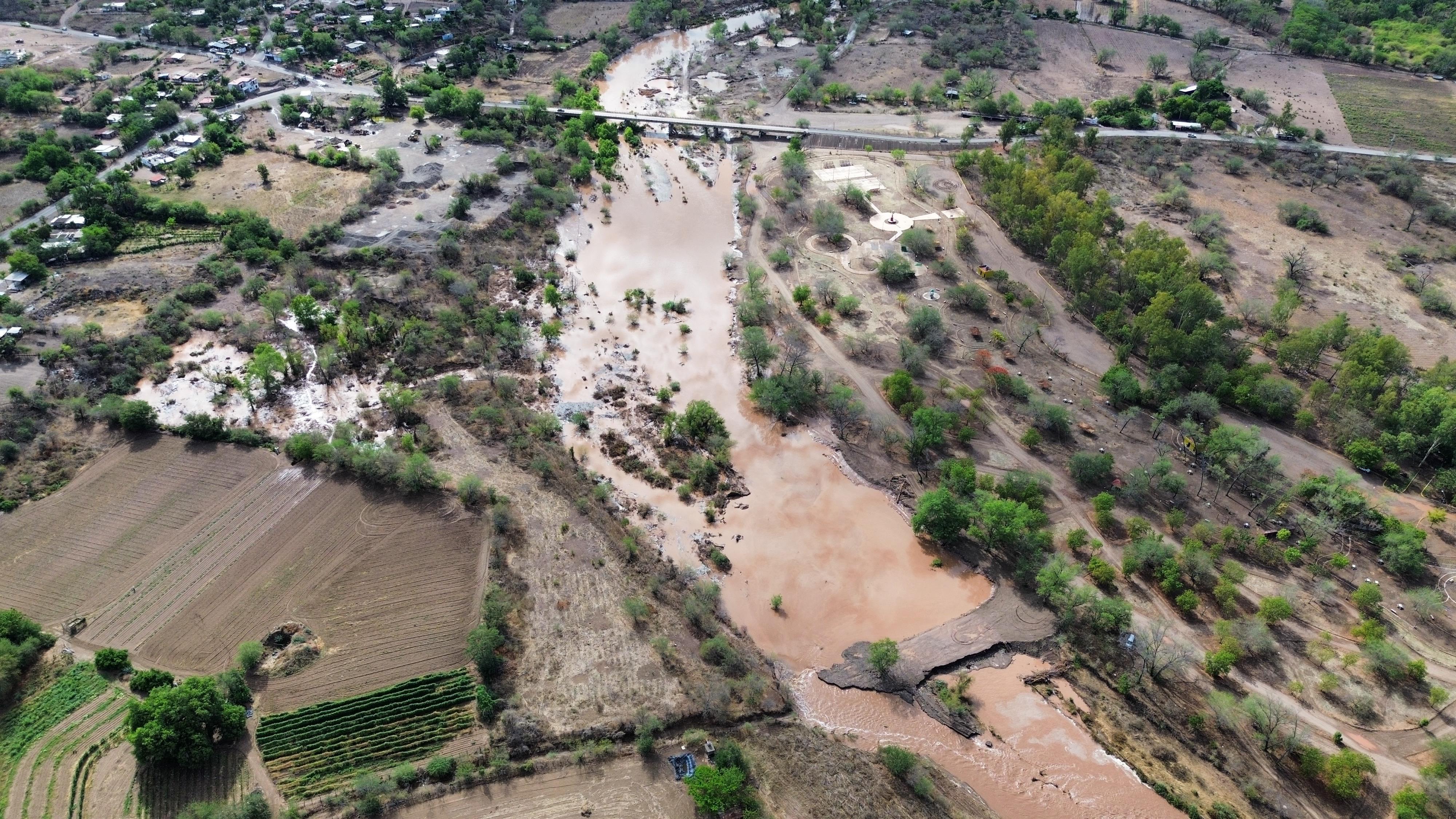 Restringen acceso al río Mocorito por riesgo ante el aumento en el nivel del agua
