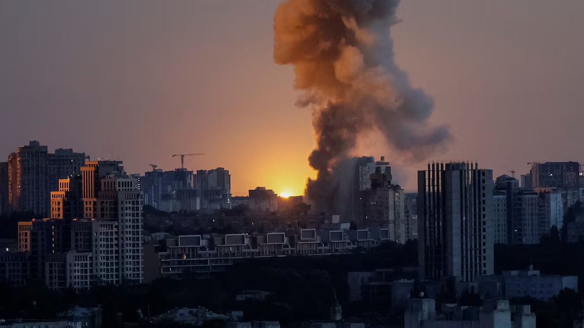 Rusia lanza ataque récord con casi 500 drones; Ucrania exige más sanciones