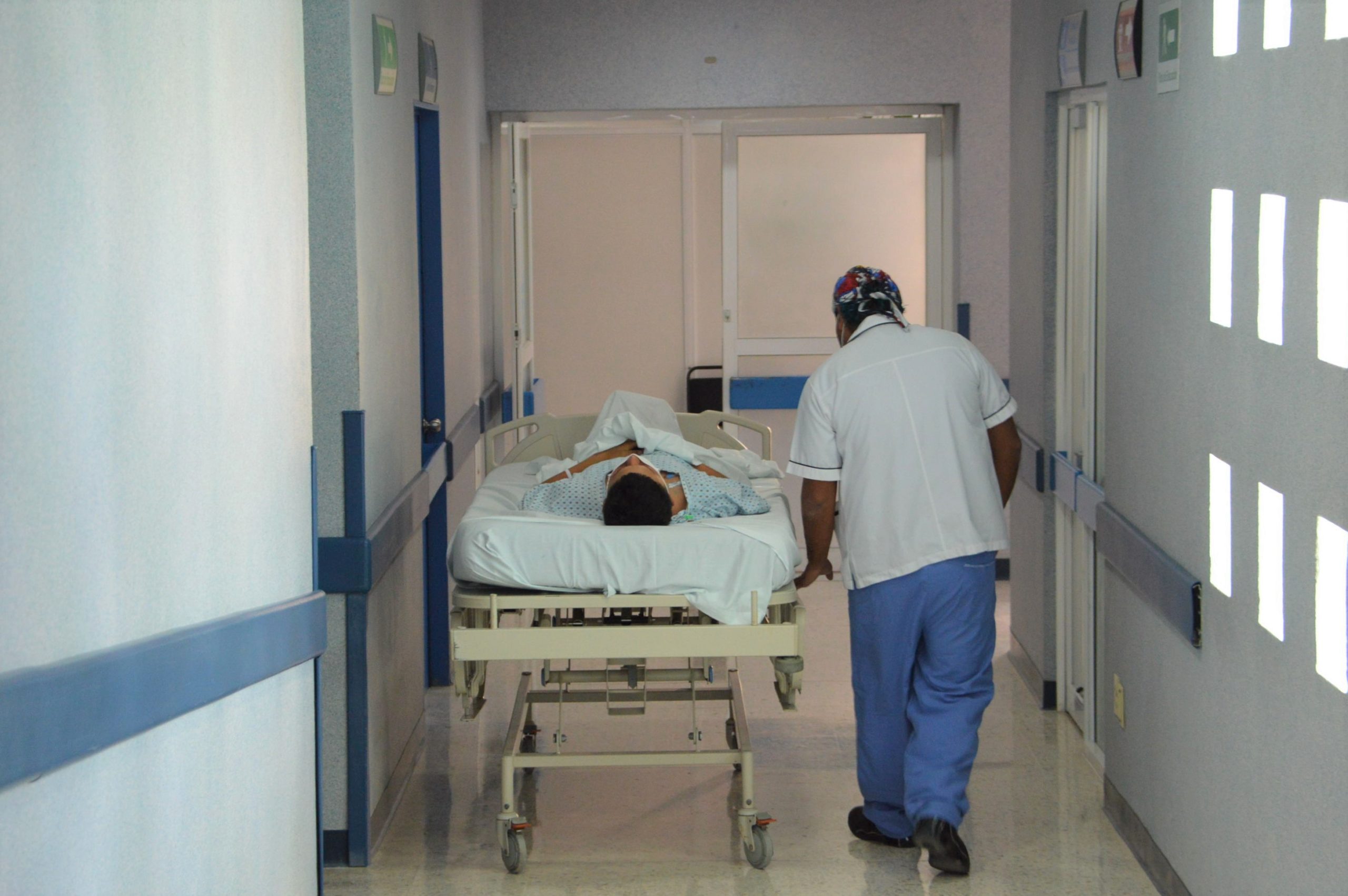 Secretaría de Salud monitorea 13 hospitalizados por miasis en el sureste mexicano