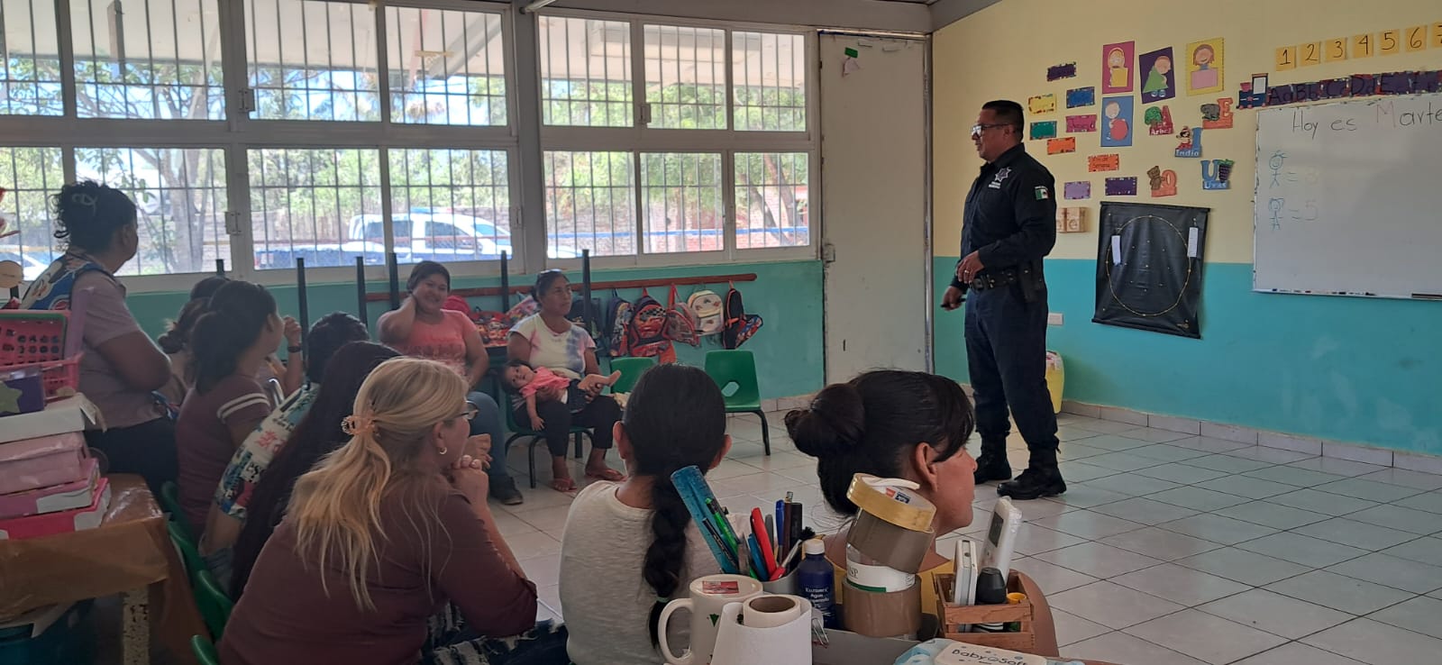 Seguridad Pública expone acciones preventivas en jardín de niños