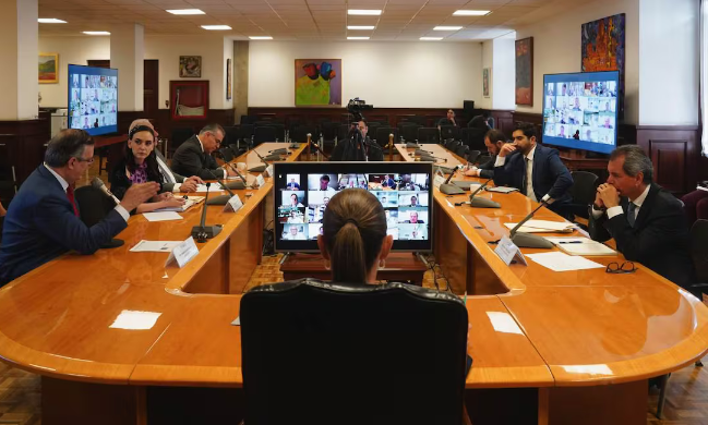 Sheinbaum se reúne con empresarios del acero y el aluminio tras incremento en aranceles de EU
