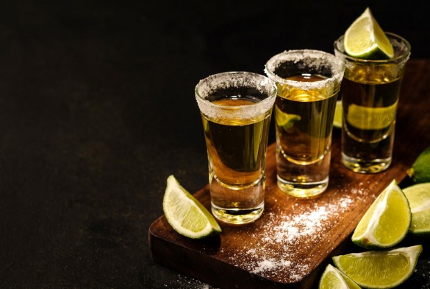 Profeco revela las marcas de tequila reposado 100% agave menos recomendables del mercado