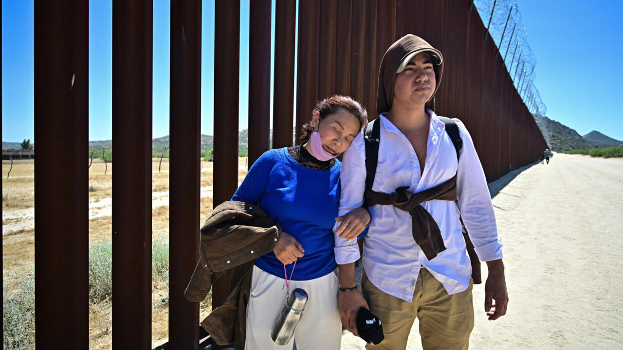 Trump endurece política con multas de hasta 998 dólares diarios por desobedecer deportación