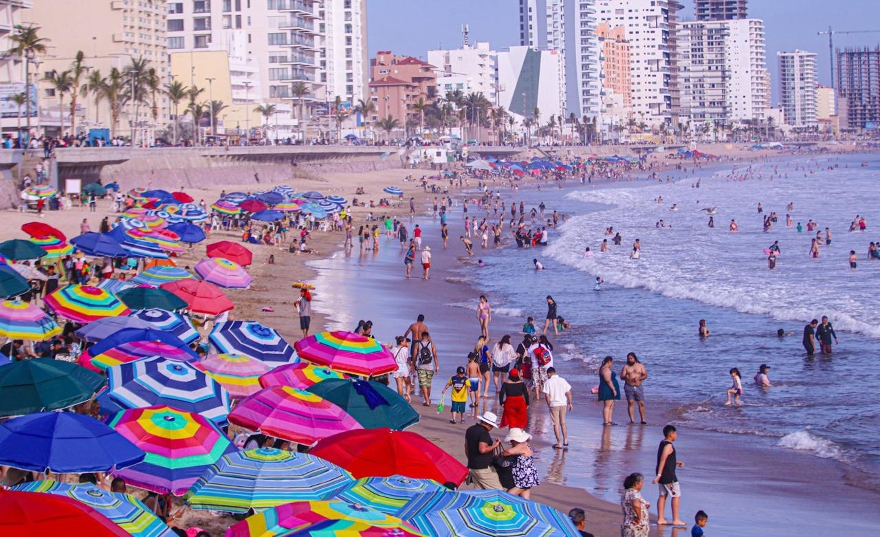Se recupera poco a poco el turismo de sinaloenses