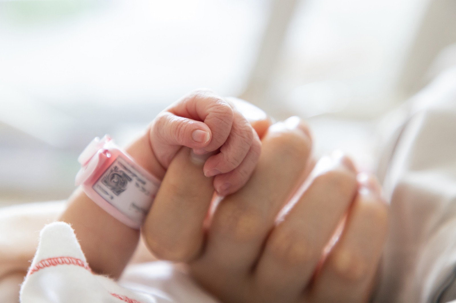 Alerta por tos ferina en México: 53 bebés han fallecido en lo que va de 2025