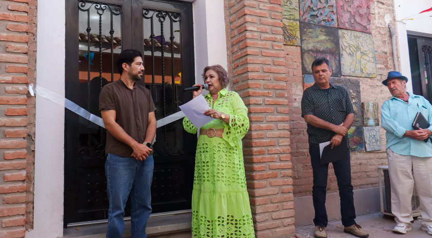 Inauguración y premiación de artes plásticas