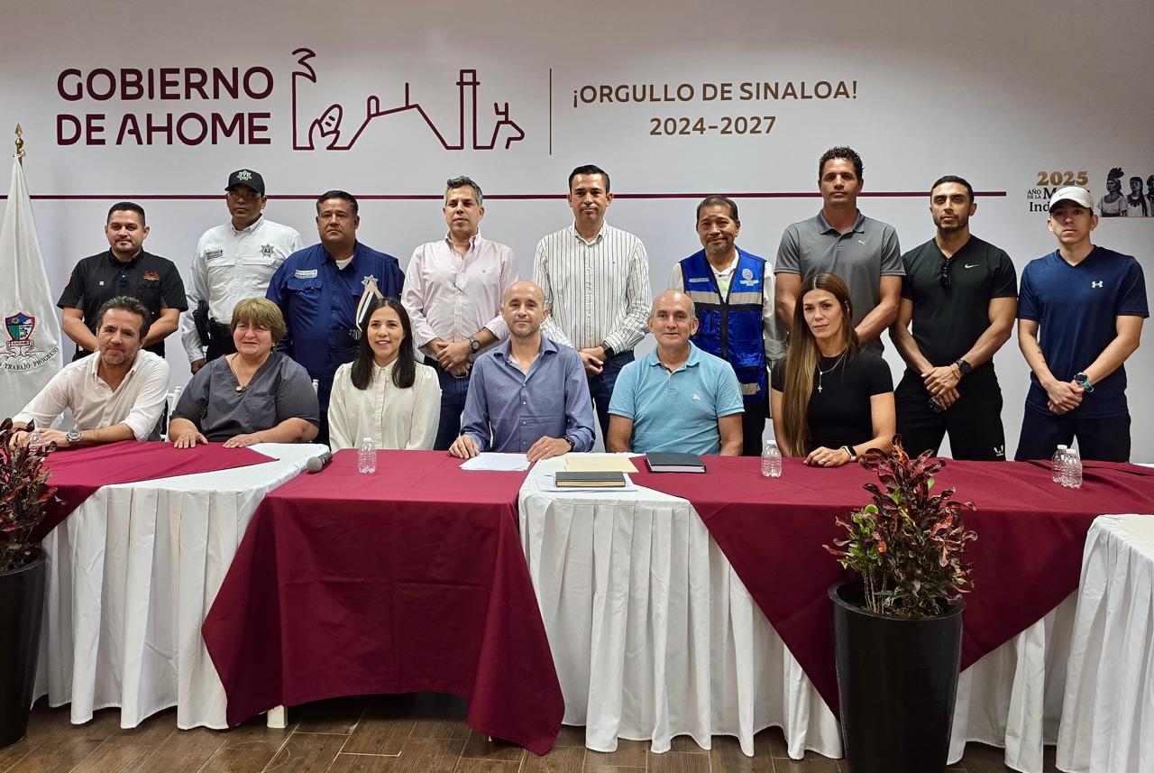 Reunión entre clubes de ciclismo, corredores y autoridades de Ahome.