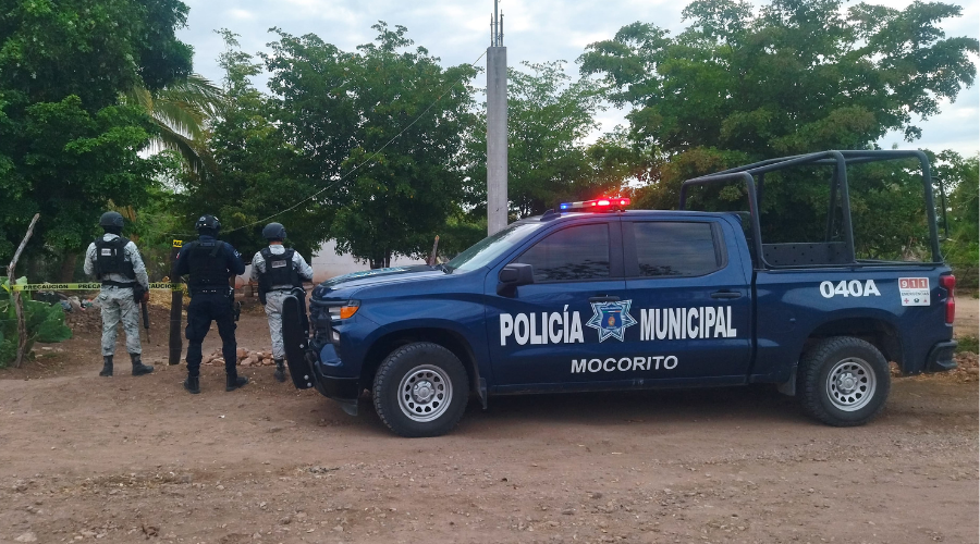 Elementos de seguridad en el lugar de los hechos.